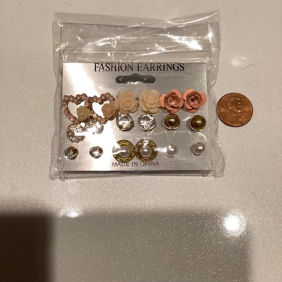 9 Pair of Earrings | NIP Pierced Earrings Pink and Gold-tones Rhinestones - Picture 3 of 5